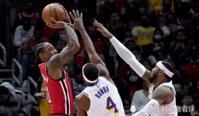  德罗赞中投稳若定海神针，公牛加时鏖战险胜活塞